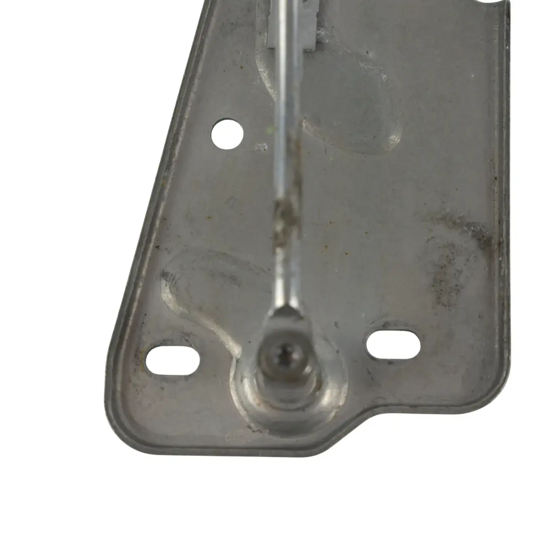 Fermo Di Chiusura Cofano Anteriore Destro per Audi A6 C8 A7 4G con numero di parte 4K0823186E Audi A6 C8 A7 4G Fermo Di Chiusura Cofano Anteriore Destro - SKU 4K0823186E - Numero di parte 4K0823186E