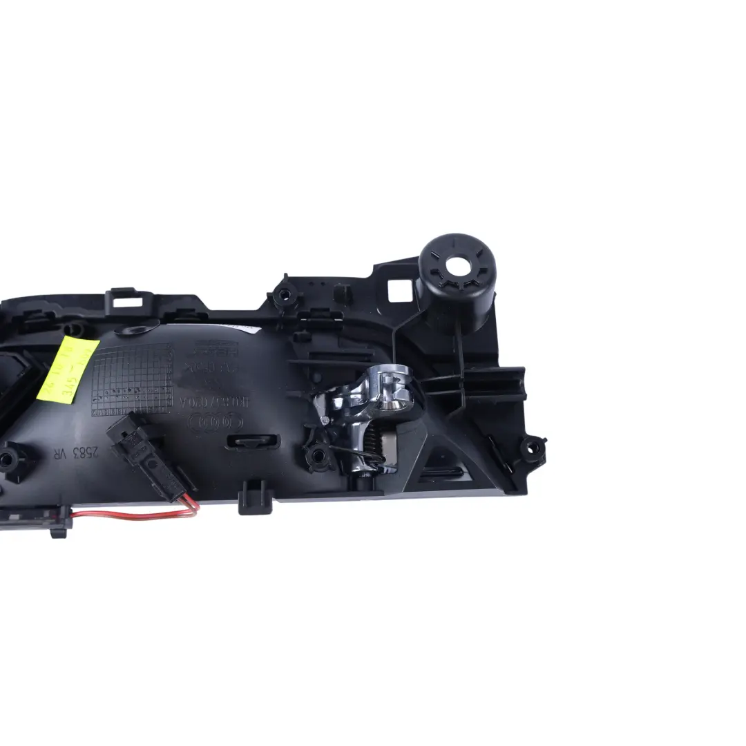 Klamka Drzwi Wewnętrzna Prawy Przód do Audi A6 C8 o numerze 4K0837020A Audi A6 C8 Klamka Drzwi Wewnętrzna Prawy Przód - SKU 4K0837020A - Numer Części 4K0837020A