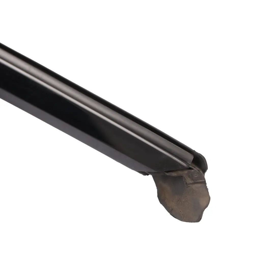 Audi A6 C8 Window Guide Seal Rubber Gasket Trim Front Right O/S - SKU 4K0837432B - Part number 4K0837432B