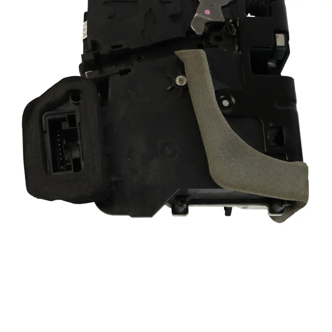 Meccanismo Di Chiusura Porta Posteriore Sinistra per Audi A6 C8 A7 4G Q8 con numero di parte 4K0839015P Audi A6 C8 A7 4G Q8 Meccanismo Di Chiusura Porta Posteriore Sinistra - SKU 4K0839015P - Numero di parte 4K0839015P