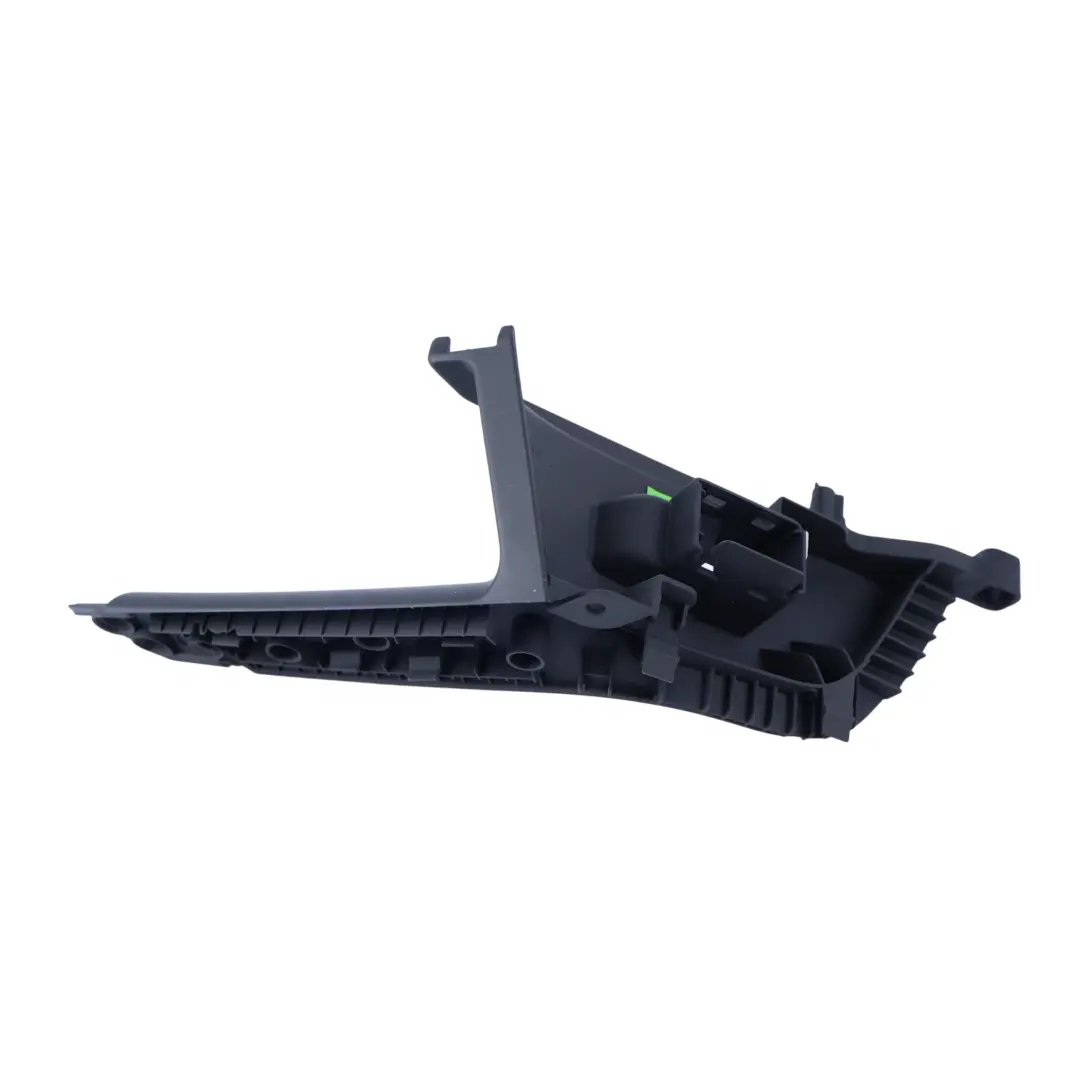 Puerta Tarjeta Manija Shell Superior Trasero Izquierdo para Audi A6 C8 con número de pieza 4K0867371 Audi A6 C8 Puerta Tarjeta Manija Shell Superior Trasero Izquierdo - SKU 4K0867371 - Número de pieza 4K0867371