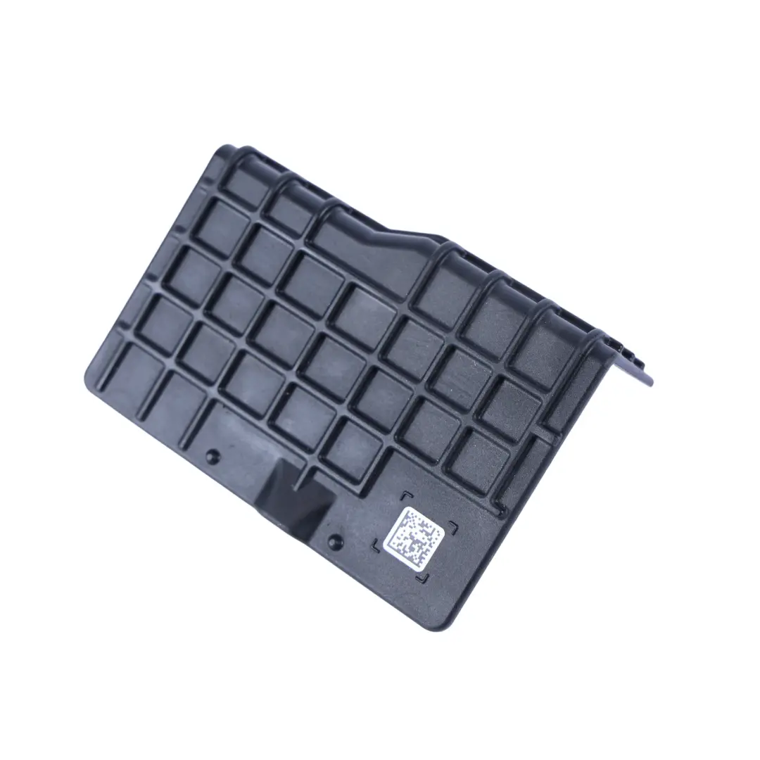 Panel Osłona Dodatniego Bieguna Akumulatora do Audi A6 C8 o numerze 4K0915429 Audi A6 C8 Panel Osłona Dodatniego Bieguna Akumulatora - SKU 4K0915429 - Numer Części 4K0915429