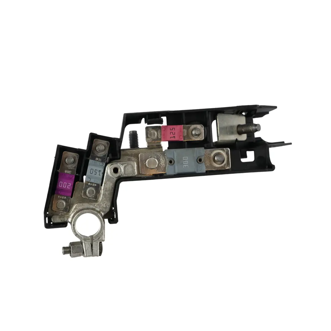 Rozdzielacz Prądu Klema Akumulatora do Audi A6 C8 o numerze 4K0915459 Audi A6 C8 Rozdzielacz Prądu Klema Akumulatora - SKU 4K0915459 - Numer Części 4K0915459