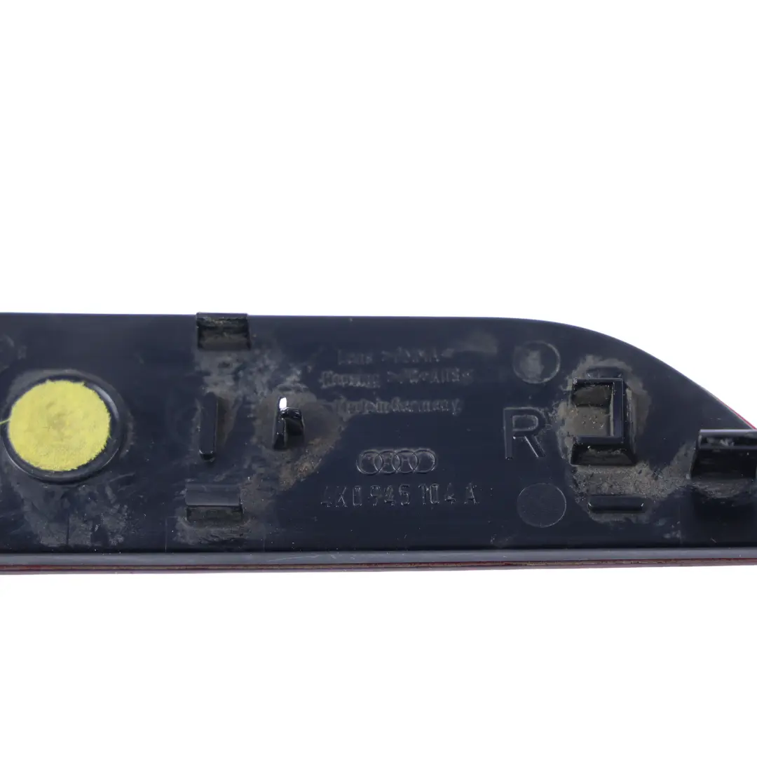 Parachoques Trasero Reflector Luz Derecho para Audi A6 C8 con número de pieza 4K0945104A Audi A6 C8 Parachoques Trasero Reflector Luz Derecho - SKU 4K0945104A - Número de pieza 4K0945104A