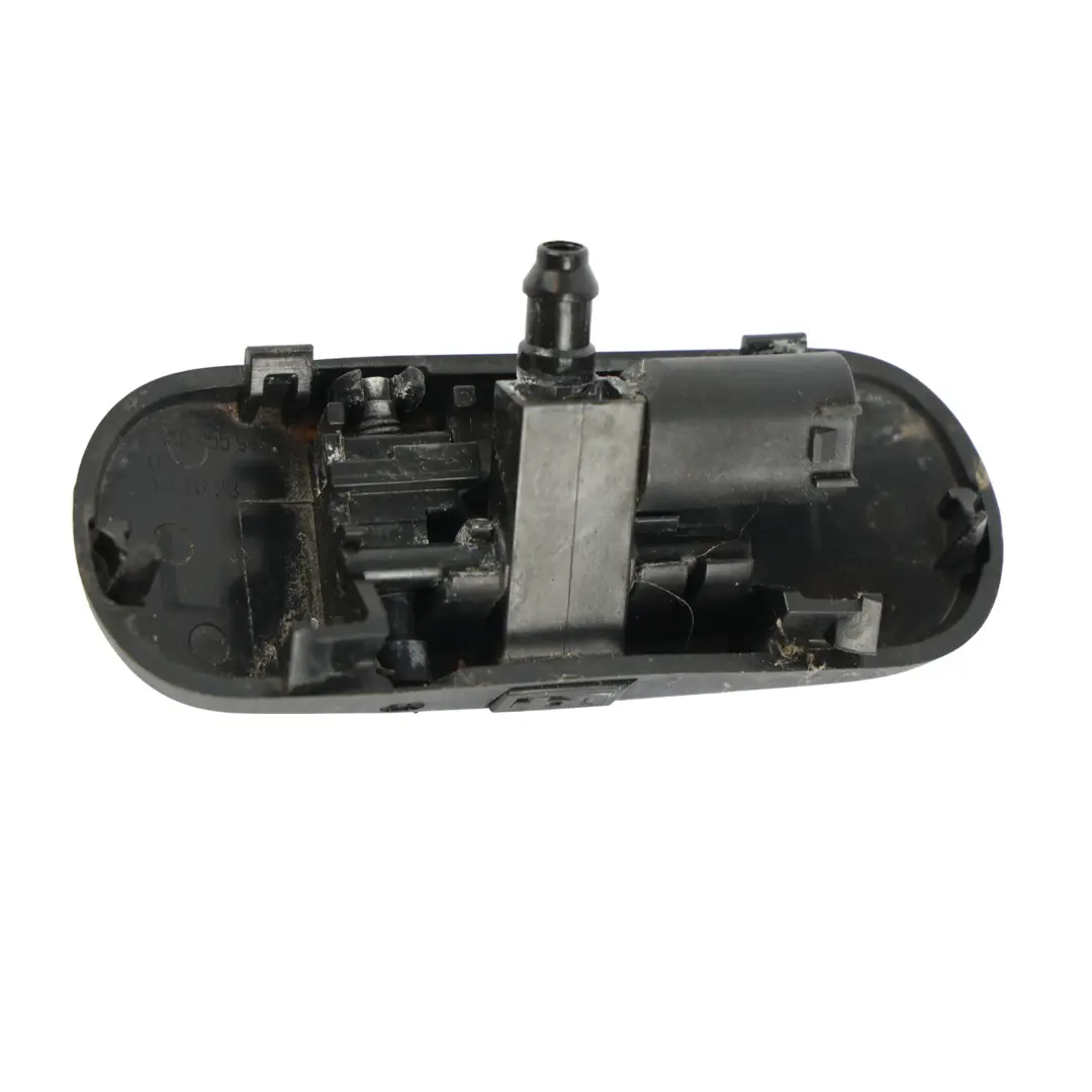 Lave-Glace Jet Jet Chauffé Gauche pour Audi A6 C8 à propos du numéro de pièce 4K0955987C Audi A6 C8 Lave-Glace Jet Jet Chauffé Gauche - SKU 4K0955987C - Numéro de pièce 4K0955987C