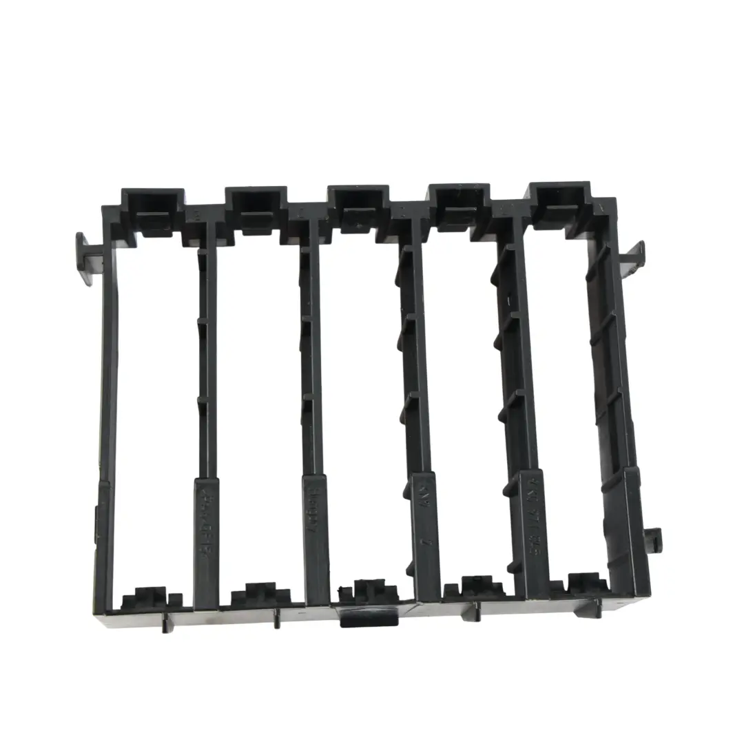 Audi A6 C8 Scatola Relè Fusibili Montaggio Staffa Supporto - SKU 4K0971845 - Numero di parte 4K0971845