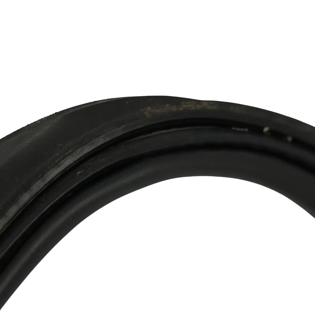 Audi A6 C8 Berline Joint D'Étanchéité En Caoutchouc Du Coffre Arrière 4K5827705B - SKU 4K5827705C - Numéro de pièce 4K5827705C