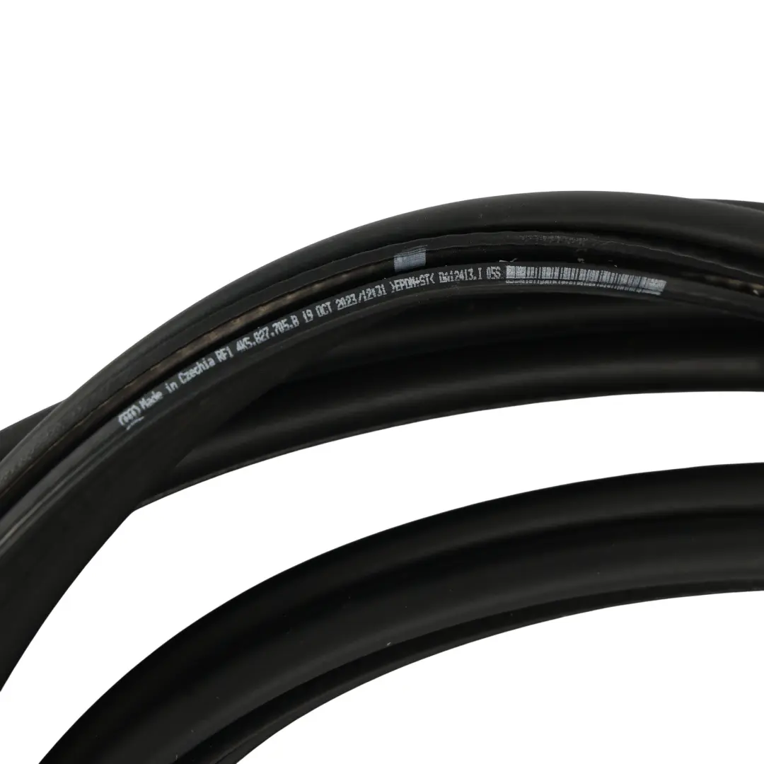 Audi A6 C8 Sedan Rear Boot Trunk Tail Gasket Rubber Seal 4K5827705B - SKU 4K5827705C - Part number 4K5827705C