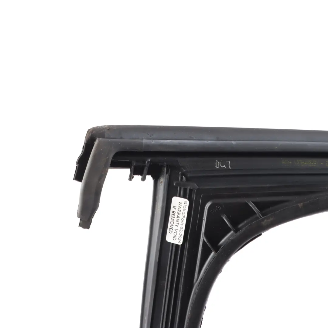 Audi A6 C8 Rear Door Window Guide Strip Seal Gasket Rubber Right O/S - SKU 4K5839432C - Part number 4K5839432C