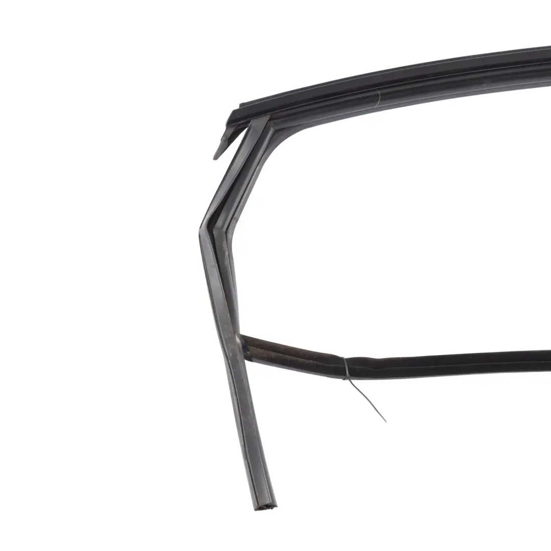 Door Window Guide Strip Seal Gasket Rubber Right O/S to Audi A6 C8 Rear with Part number 4K5839432C Audi A6 C8 Rear Door Window Guide Strip Seal Gasket Rubber Right O/S - SKU 4K5839432C - Part number 4K5839432C