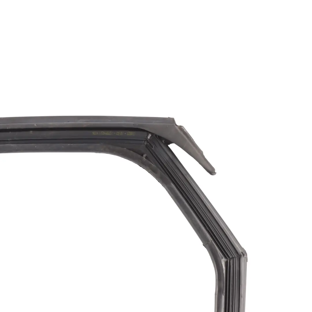 Door Window Guide Strip Seal Gasket Rubber Right O/S to Audi A6 C8 Rear with Part number 4K5839432C Audi A6 C8 Rear Door Window Guide Strip Seal Gasket Rubber Right O/S - SKU 4K5839432C - Part number 4K5839432C
