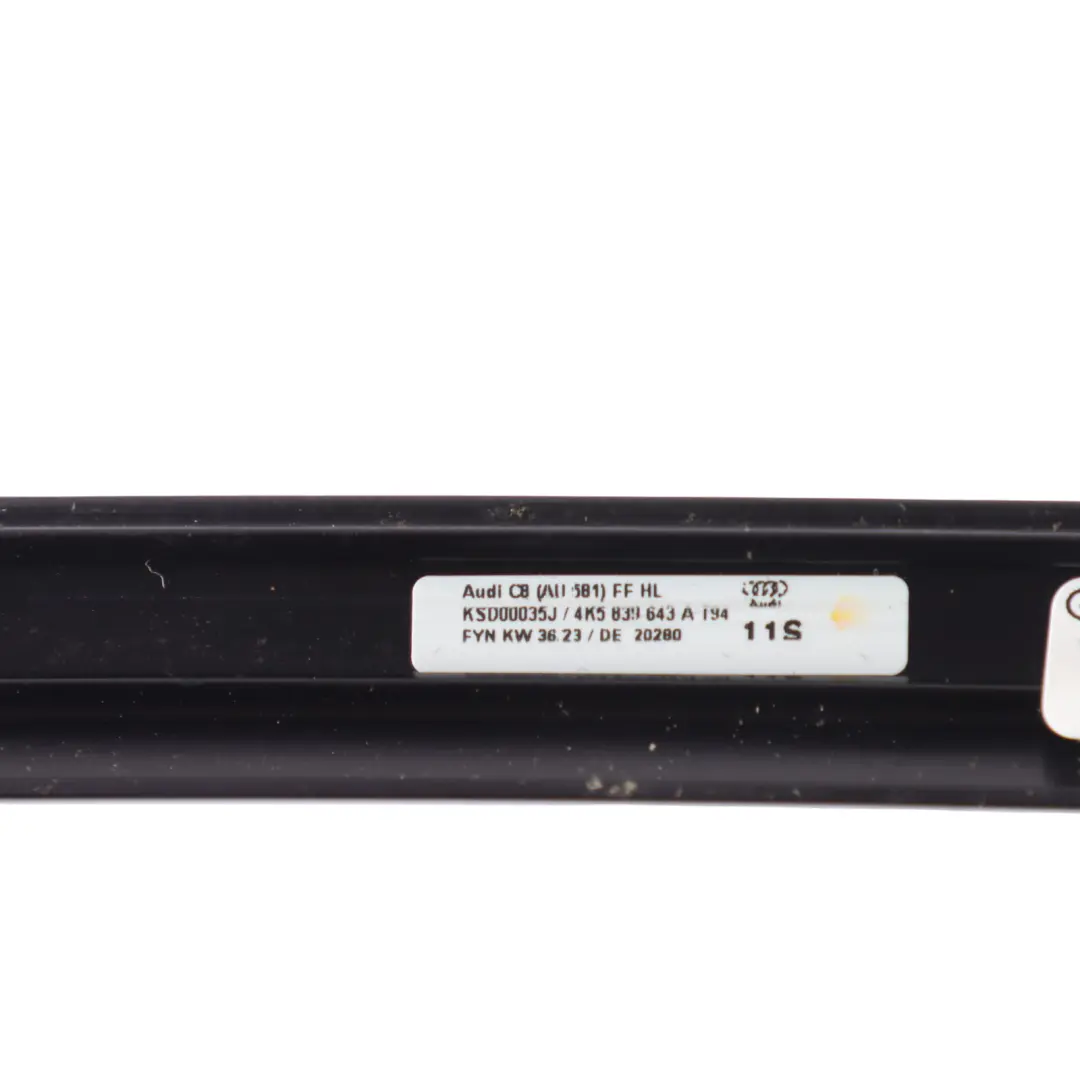 Listwa Prowadnicy Szyby Tylna Zewnętrzna Lewa do Audi A6 C8 o numerze 4K5839643A Audi A6 C8 Listwa Prowadnicy Szyby Tylna Zewnętrzna Lewa - SKU 4K5839643A - Numer Części 4K5839643A