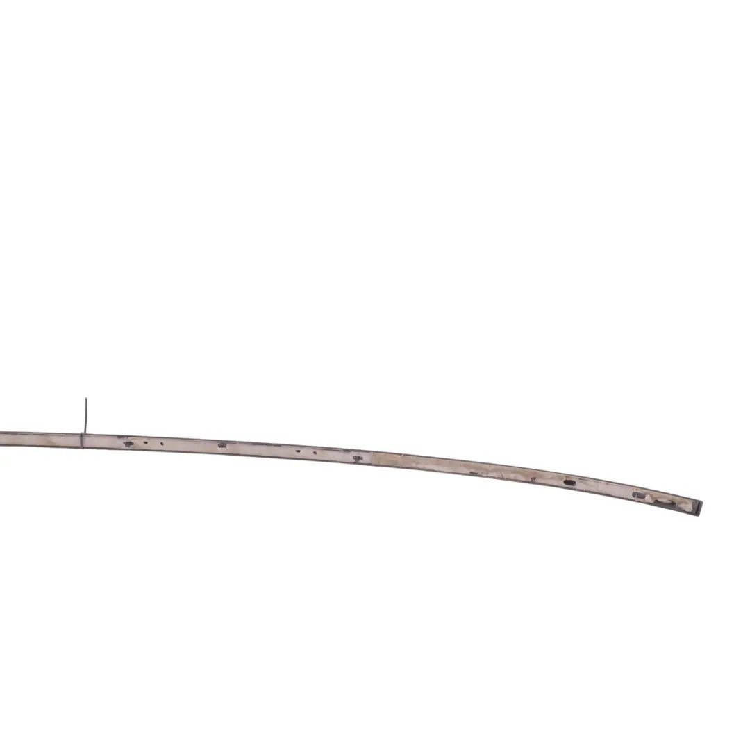 Moldura Tira Portón Trasero Negro Mítico Y9T para Audi A6 C8 con número de pieza 4K5853927 Audi A6 C8 Moldura Tira Portón Trasero Negro Mítico Y9T - SKU 4K5853927-MYB1 - Número de pieza 4K5853927