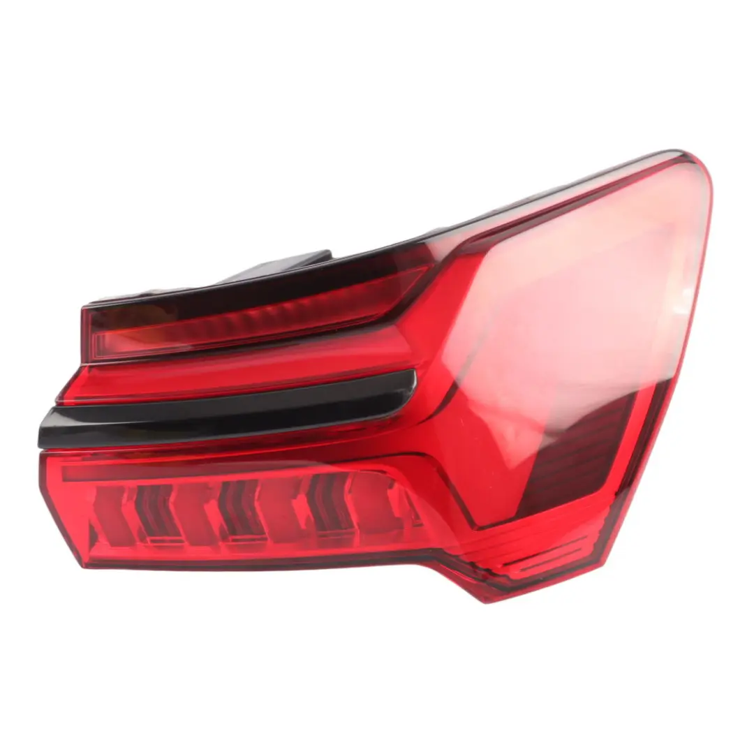 Lampa Tylna Wewnętrzna Prawa do Audi A6 S6 C8 o numerze 4K5945092D Audi A6 S6 C8 Lampa Tylna Wewnętrzna Prawa - SKU 4K5945092D - Numer Części 4K5945092D