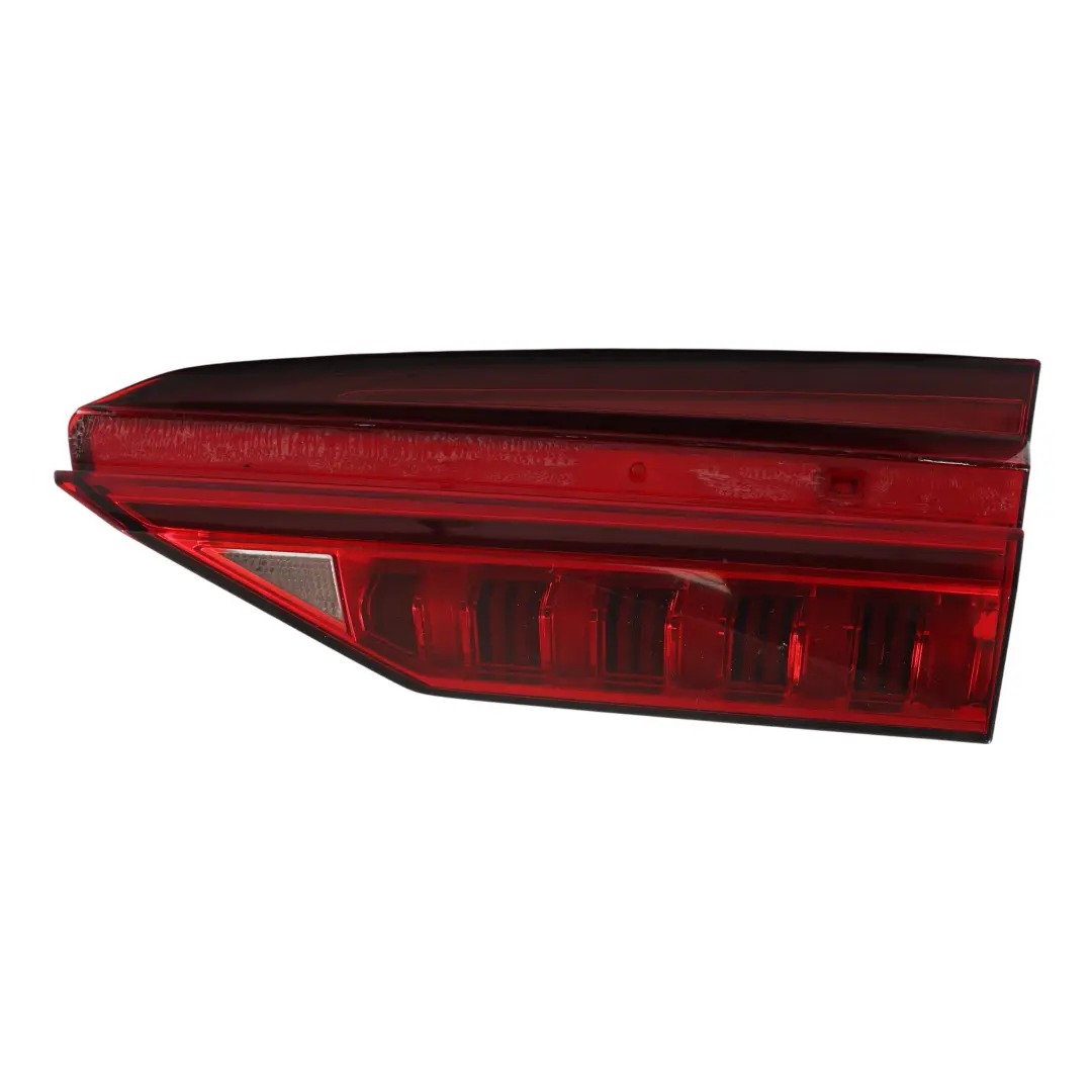 Wewnętrzna Lampa Tylna Tył Prawa do Audi A6 C8 o numerze 4K5945094A Audi A6 C8 Wewnętrzna Lampa Tylna Tył Prawa - SKU 4K5945094A - Numer Części 4K5945094A