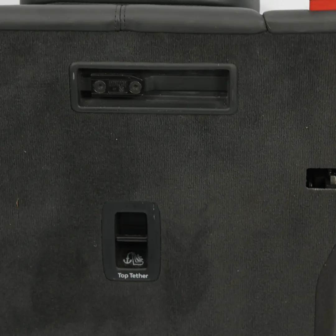 Rücksitz Rückenlehne Abdeckung Panel Rechts Interieur Leder Schwarz für Audi A6 C8 mit Teilenummer 4K8885806F Audi A6 C8 Rücksitz Rückenlehne Abdeckung Panel Rechts Interieur Leder Schwarz - SKU 4K8885806F - Teilenummer 4K8885806F