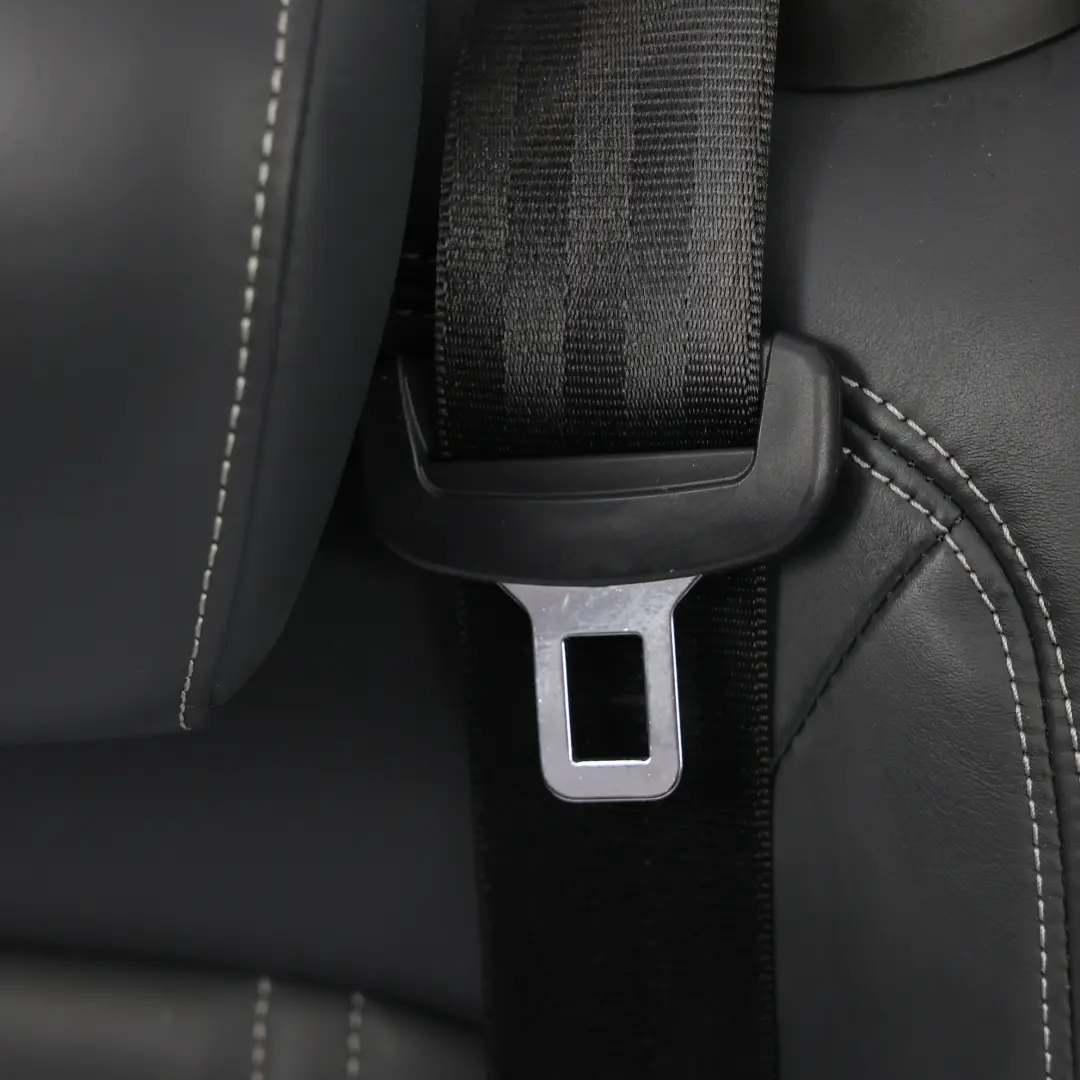 Audi A6 C8 Asiento Trasero Panel Cubre Respaldo Derecho Cuero Negro Gris - SKU 4K8885806F - Número de pieza 4K8885806F