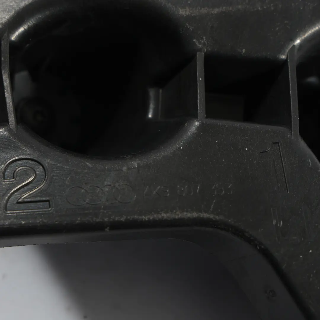 Audi A6 C8 Staffa Di Montaggio Paraurti Posteriore Sinistra - SKU 4K9807393 - Numero di parte 4K9807393