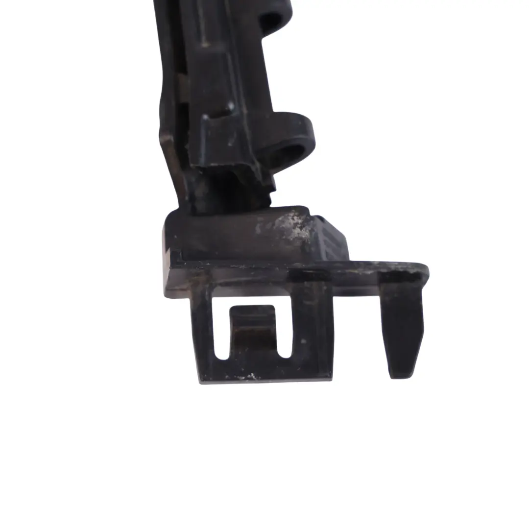 Supporto Staffa Paraurti Posteriore Sinistra per Audi A6 C8 Avant con numero di parte 4K9807889 Audi A6 C8 Avant Supporto Staffa Paraurti Posteriore Sinistra - SKU 4K9807889 - Numero di parte 4K9807889