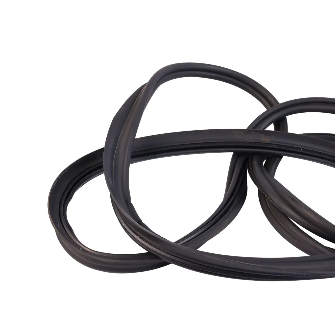 Trunk Seal Gasket Surround Rubber Sealing to Audi A6 C8 Avant Tailgate with Part number 4K9827705 Audi A6 C8 Avant Tailgate Trunk Seal Gasket Surround Rubber Sealing - SKU 4K9827705 - Part number 4K9827705