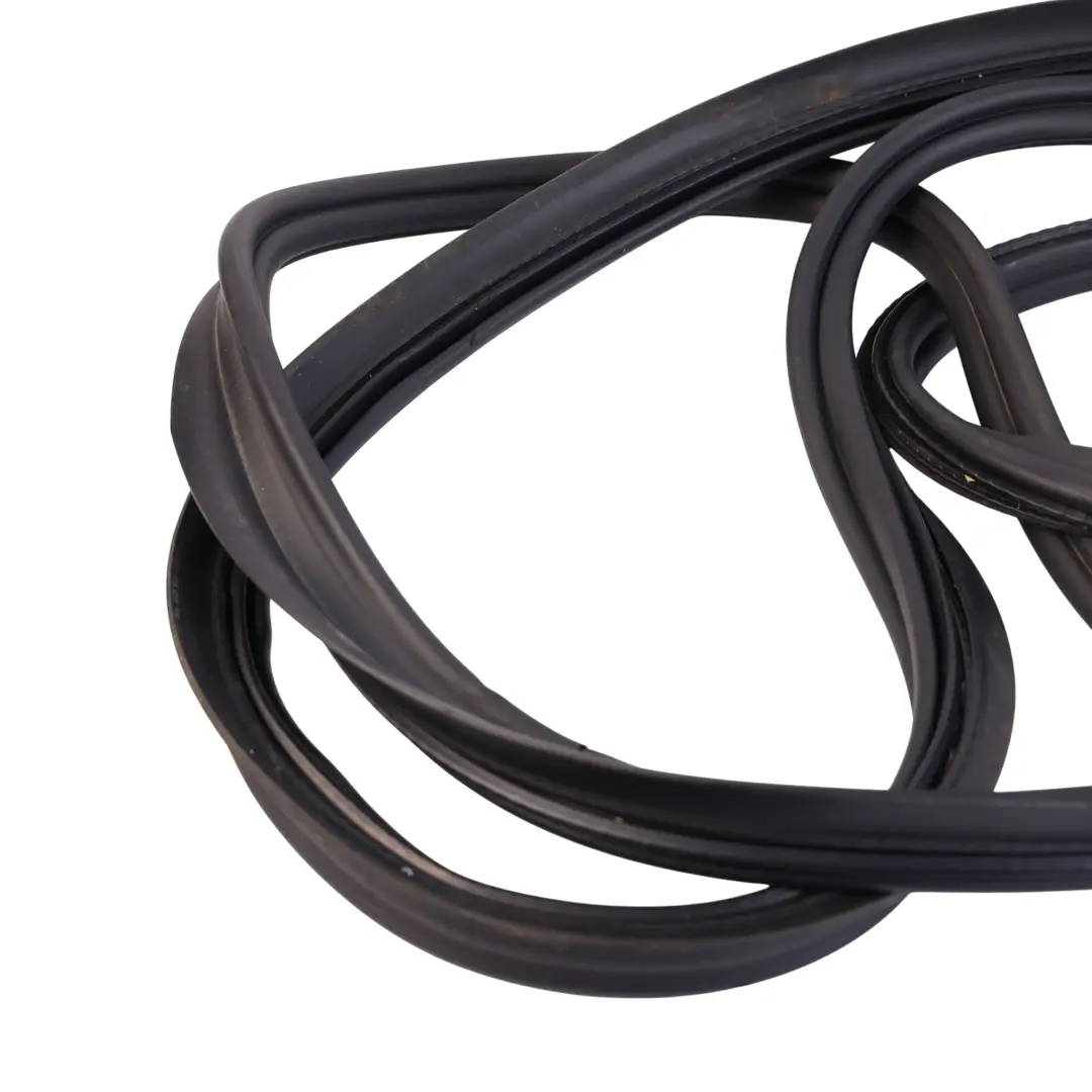 Heckklappe Trunk Dichtung Surround Gummi Abdichtung für Audi A6 C8 Avant mit Teilenummer 4K9827705 Audi A6 C8 Avant Heckklappe Trunk Dichtung Surround Gummi Abdichtung - SKU 4K9827705 - Teilenummer 4K9827705