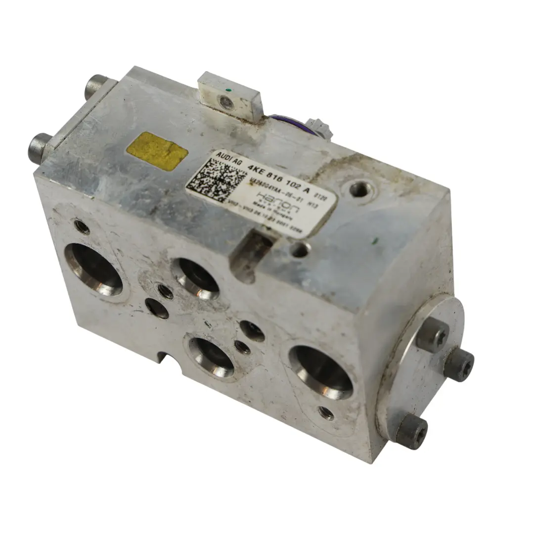 Condizionata Riscaldatore Blocco Valvola per Audi A6 C8 E-Tron Aria con numero di parte 4KE816102A Audi A6 C8 E-Tron Aria Condizionata Riscaldatore Blocco Valvola - SKU 4KE816102A - Numero di parte 4KE816102A