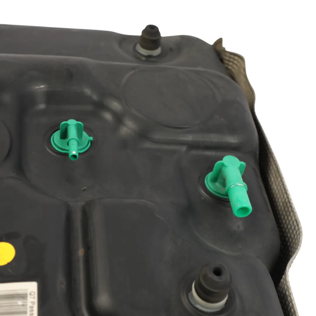 AdBlue Additive Passive Reservoir Tank 3.0 TDI Diesel to Audi Q7 4L with Part number 4L0131877B Audi Q7 4L AdBlue Additive Passive Reservoir Tank 3.0 TDI Diesel - SKU 4L0131877B - Part number 4L0131877B