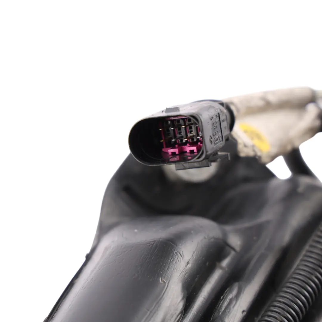 Adblue Additive Reservoir Tank 3.0 TDI Diesel to Audi Q7 4L with Part number 4L0131878D Audi Q7 4L Adblue Additive Reservoir Tank 3.0 TDI Diesel - SKU 4L0131878D - Part number 4L0131878D