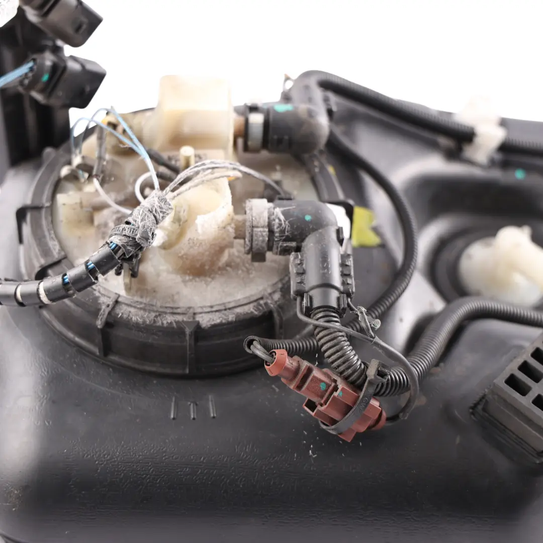 Audi Q7 4L Adblue Additive Reservoir Tank 3.0 TDI Diesel - SKU 4L0131878D - Part number 4L0131878D