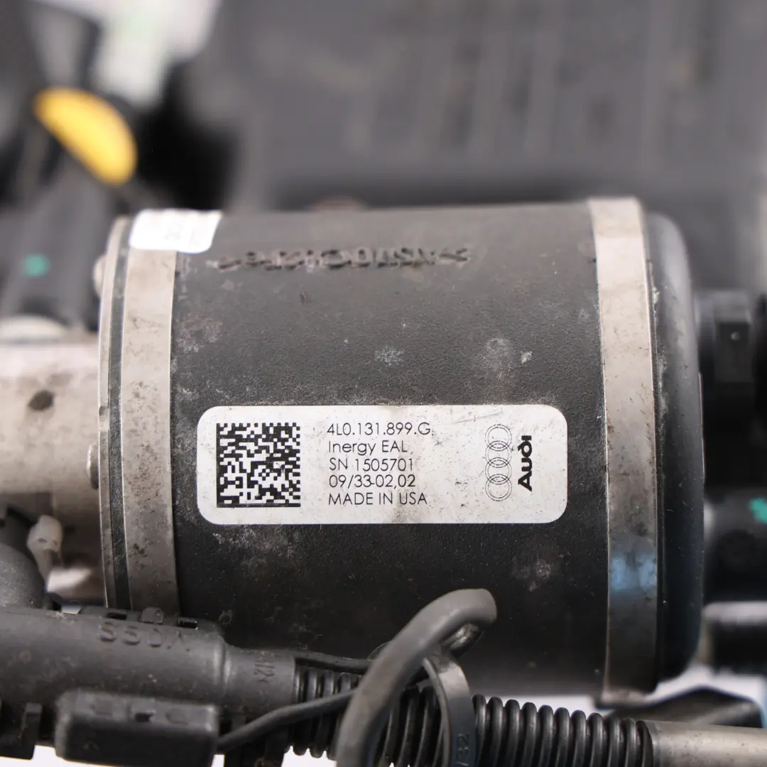 Adblue Additive Reservoir Tank 3.0 TDI Diesel to Audi Q7 4L with Part number 4L0131878D Audi Q7 4L Adblue Additive Reservoir Tank 3.0 TDI Diesel - SKU 4L0131878D - Part number 4L0131878D