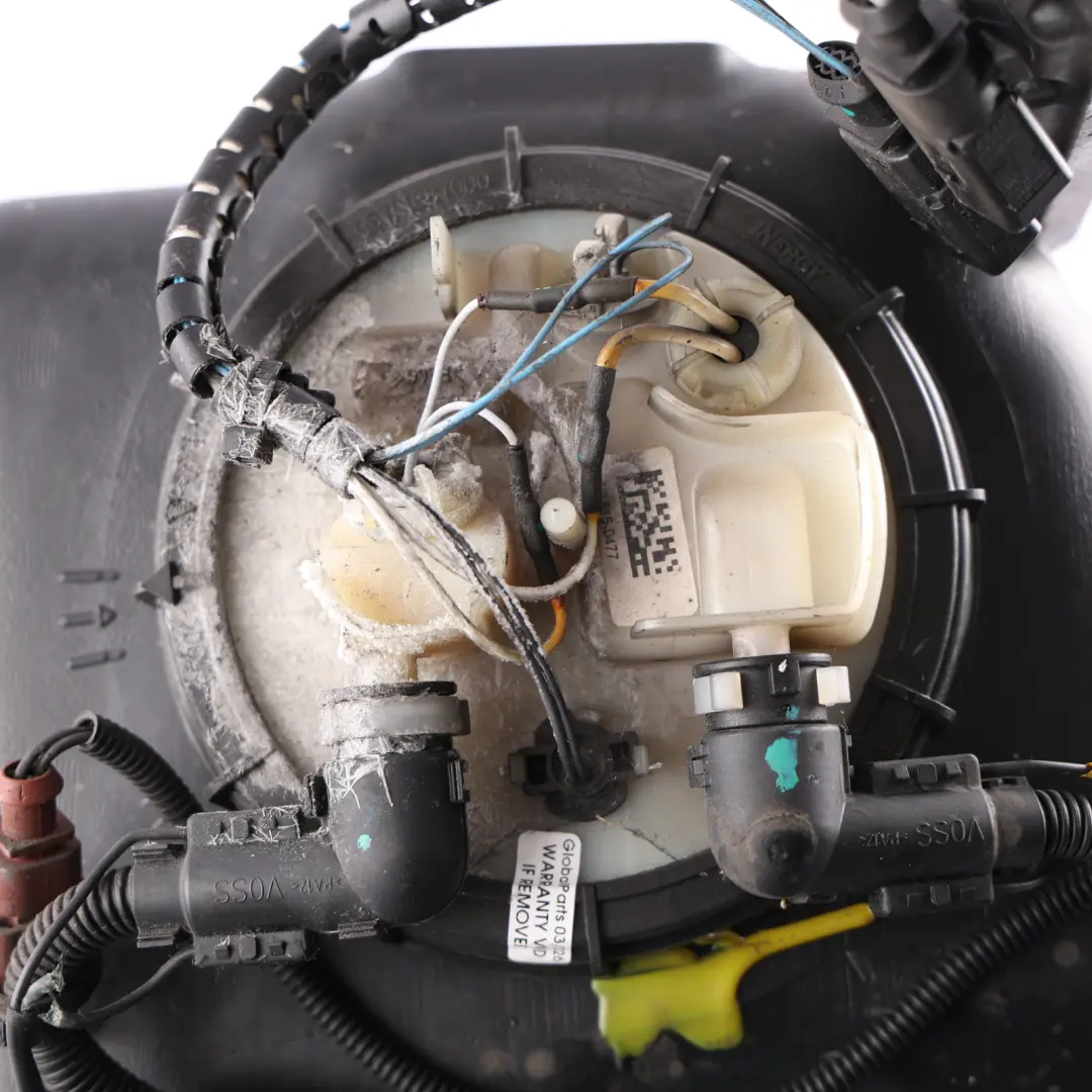 Adblue Additive Reservoir Tank 3.0 TDI Diesel to Audi Q7 4L with Part number 4L0131878D Audi Q7 4L Adblue Additive Reservoir Tank 3.0 TDI Diesel - SKU 4L0131878D - Part number 4L0131878D