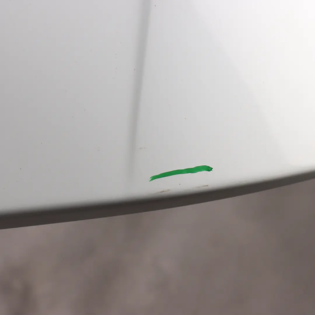 Audi Q7 4L Rear Spoiler Boot Lid Tailgate Trim Cover Glacier White-S9R - SKU 4L0827933-MGW - Part number 4L0827933