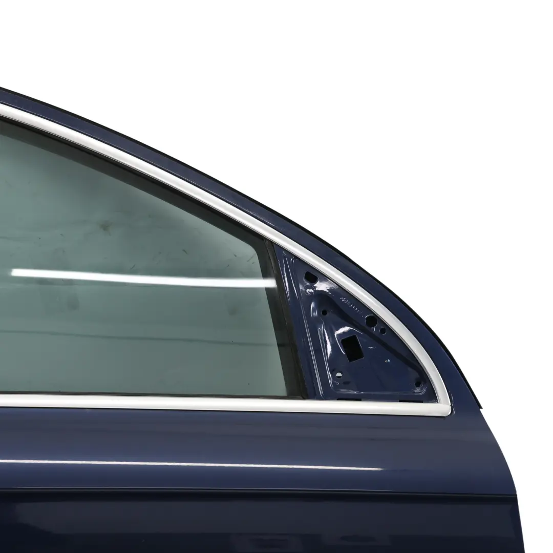 Puerta Delantera Derecha Panel Mugello Blue Perla Azul - Z5E para Audi Q7 4L con número de pieza 4L0831052A Audi Q7 4L Puerta Delantera Derecha Panel Mugello Blue Perla Azul - Z5E - SKU 4L0831052A-MUB - Número de pieza 4L0831052A