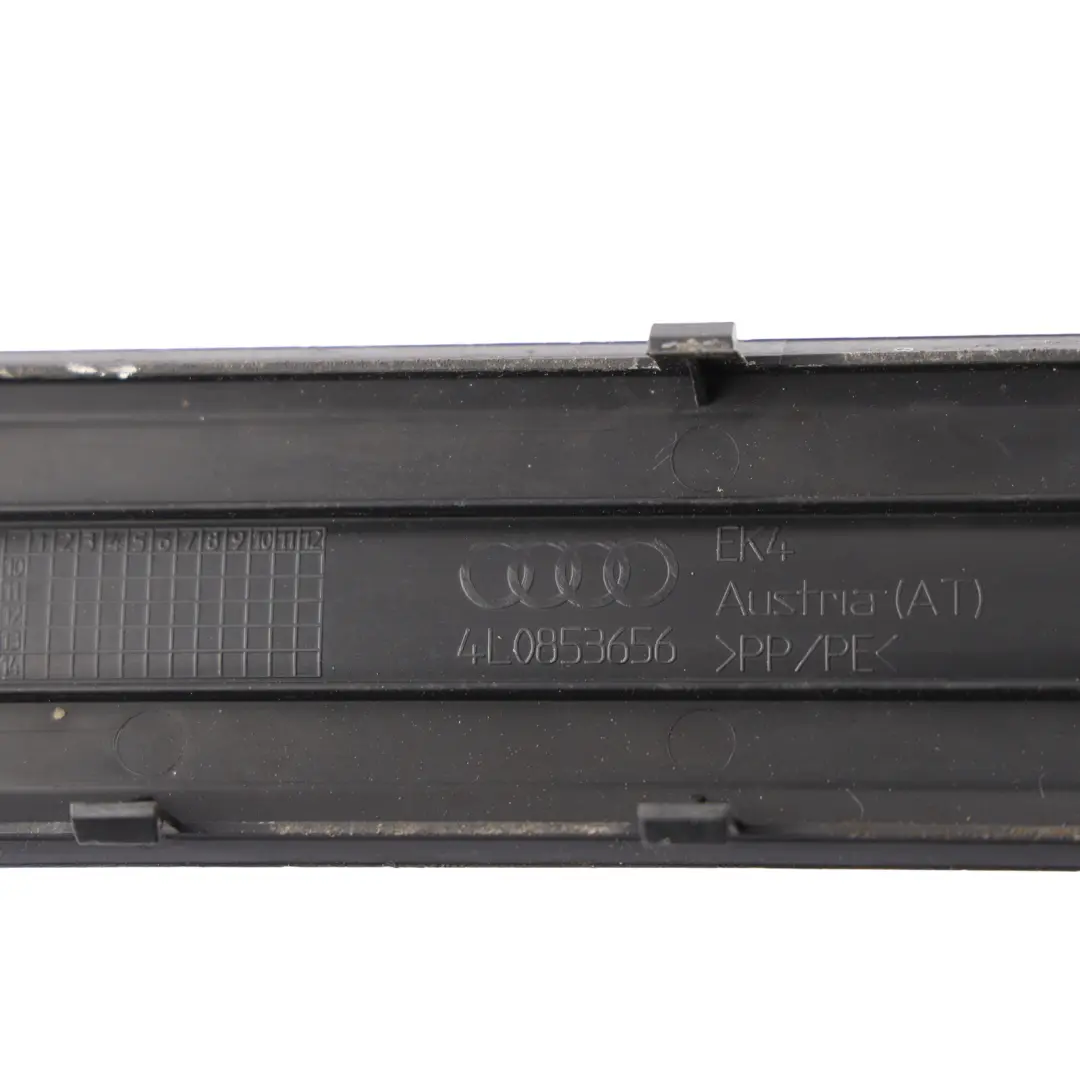 Front Door Sill Step Plate Entrance Cover Right O/S to Audi Q7 4L with Part number 4L0853656 Audi Q7 4L Front Door Sill Step Plate Entrance Cover Right O/S - SKU 4L0853656 - Part number 4L0853656