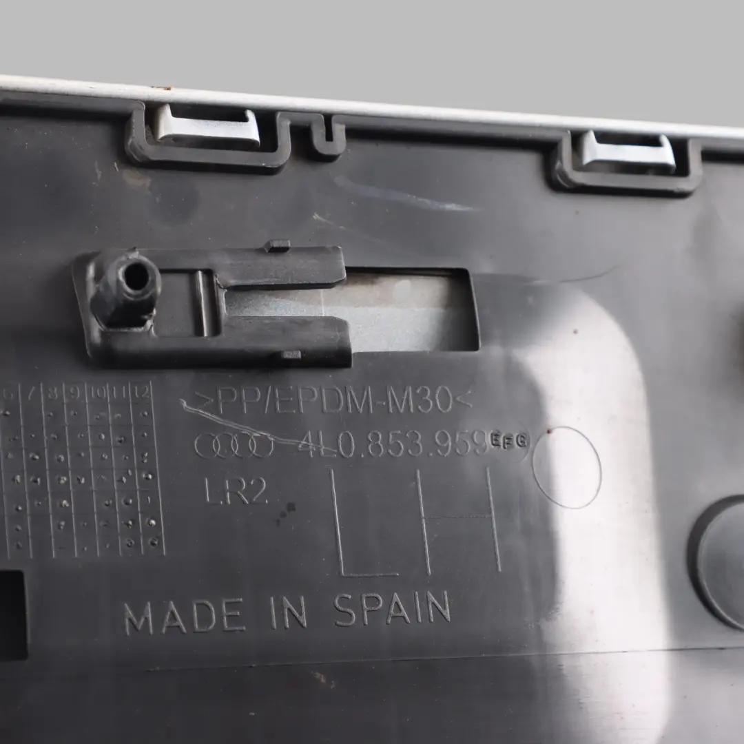 Audi Q7 4L Step Cover Door Trim Front Left N/S - M7W Glacier White-S9R 4L0853959 - SKU 4L0853959F-MGW - Part number 4L0853959F