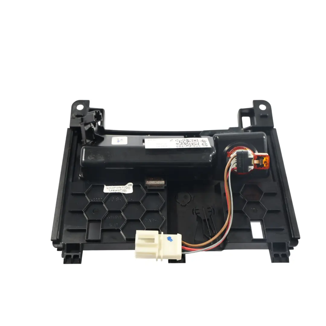 Console Centrale Avant Cendrier Compartiment Noir pour Audi Q7 4L à propos du numéro de pièce 4L0857951 Audi Q7 4L Console Centrale Avant Cendrier Compartiment Noir - SKU 4L0857951-1 - Numéro de pièce 4L0857951