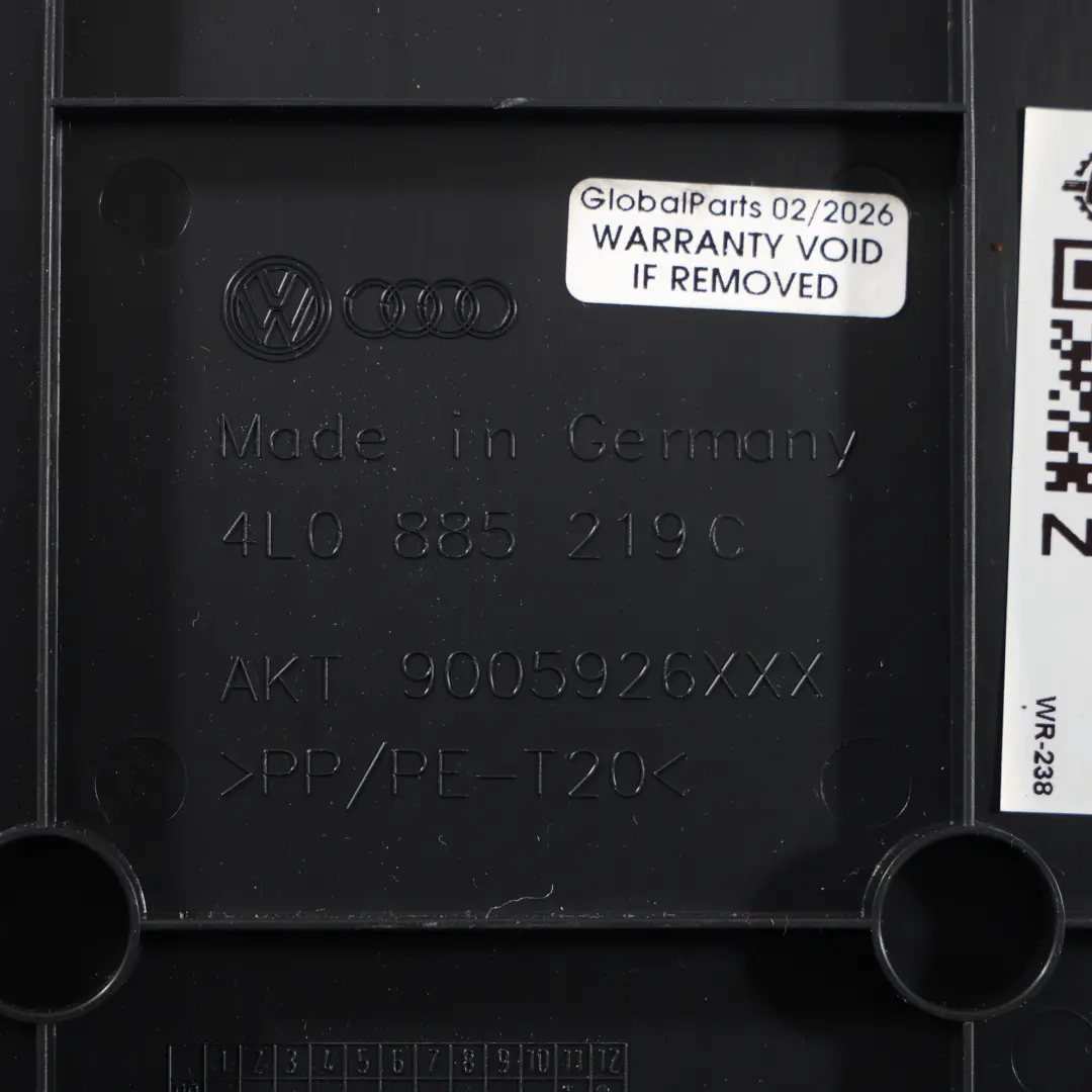 7P Osłona Plastik Podłokietnika Tył Czarny do Volkswagen Touareg o numerze 4L0885219C Volkswagen Touareg 7P Osłona Plastik Podłokietnika Tył Czarny - SKU 4L0885219C - Numer Części 4L0885219C