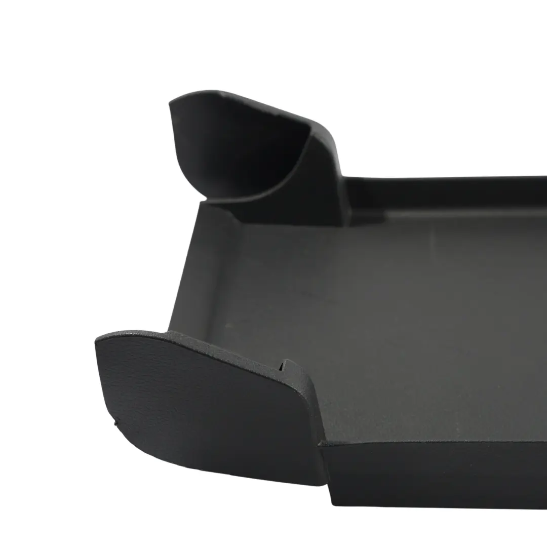 7P Osłona Plastik Podłokietnika Tył Czarny do Volkswagen Touareg o numerze 4L0885219C Volkswagen Touareg 7P Osłona Plastik Podłokietnika Tył Czarny - SKU 4L0885219C - Numer Części 4L0885219C