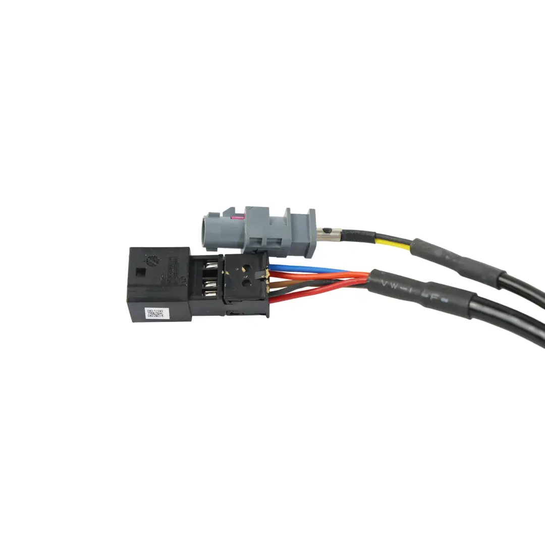 View Reversing Camera to Audi A4 A5 Q5 Q7 Rear with Part number 4M0980556A Audi A4 A5 Q5 Q7 Rear View Reversing Camera - SKU 4M0980556A - Part number 4M0980556A