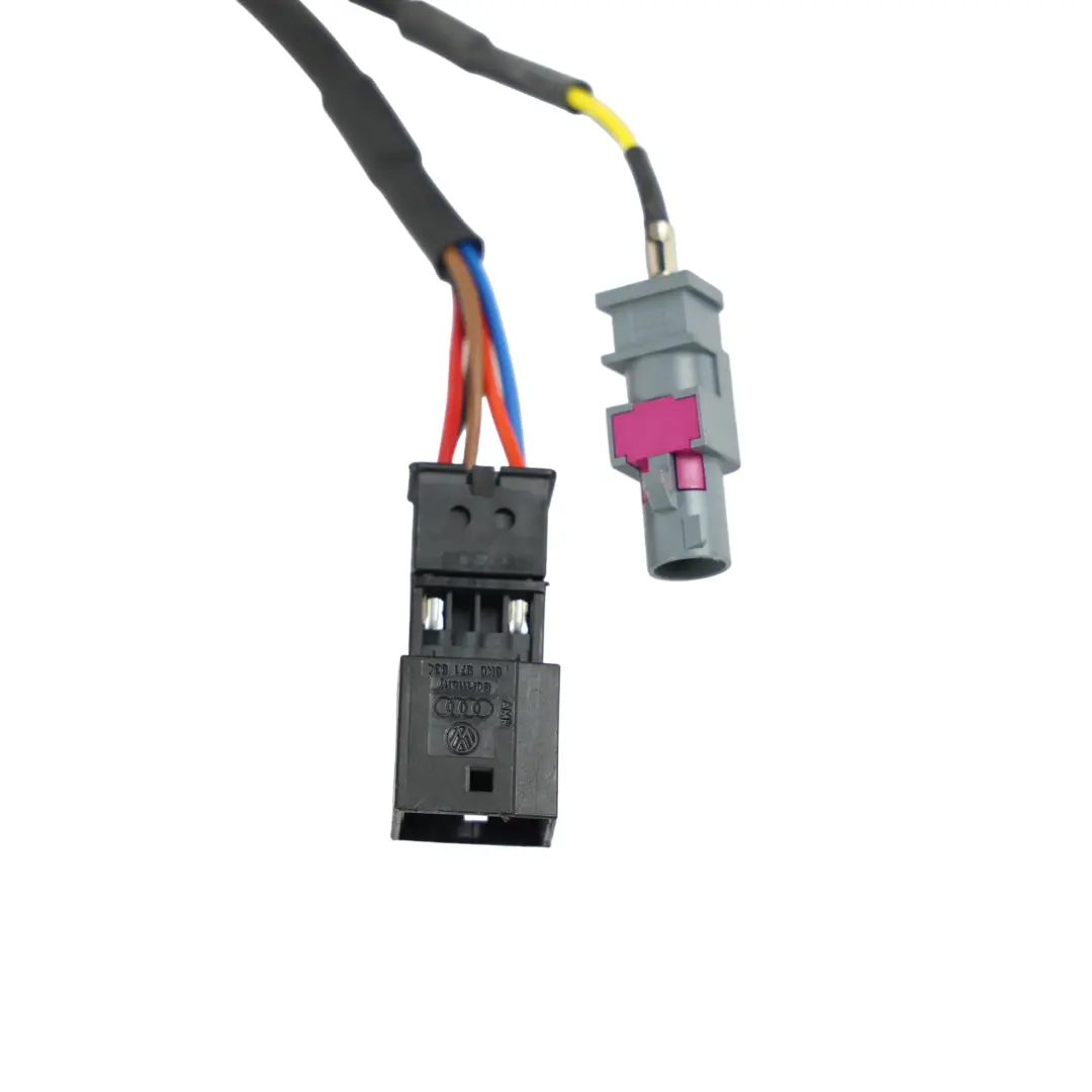 Cámara Marcha Atrás Trasera para Audi A4 A5 Q5 Q7 con número de pieza 4M0980556A Audi A4 A5 Q5 Q7 Cámara Marcha Atrás Trasera - SKU 4M0980556A - Número de pieza 4M0980556A