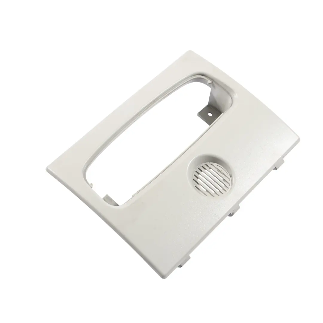 Osłona Przednia Wewnętrznej Lampy Dachowej do Ford Fiesta Mk7 o numerze 4M51-A045B54-DBW Ford Fiesta Mk7 Osłona Przednia Wewnętrznej Lampy Dachowej - SKU 4M51-A045B54-DBW-1 - Numer Części 4M51-A045B54-DBW