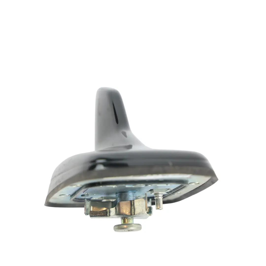 Antena Dachowa Dachu Rekin Mythical Black - Y9T do Audi A6 C8 o numerze 4N0035503AH Audi A6 C8 Antena Dachowa Dachu Rekin Mythical Black - Y9T - SKU 4N0035503AH-MYB - Numer Części 4N0035503AH