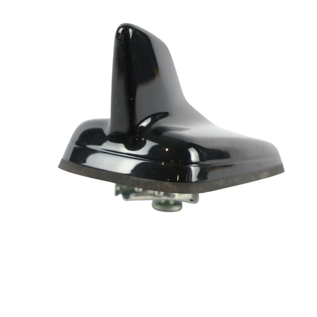 Antenna Satellitare Tetto Shark Mythical Black - Y9T per Audi A6 C8 con numero di parte 4N0035503AH Audi A6 C8 Antenna Satellitare Tetto Shark Mythical Black - Y9T - SKU 4N0035503AH-MYB - Numero di parte 4N0035503AH