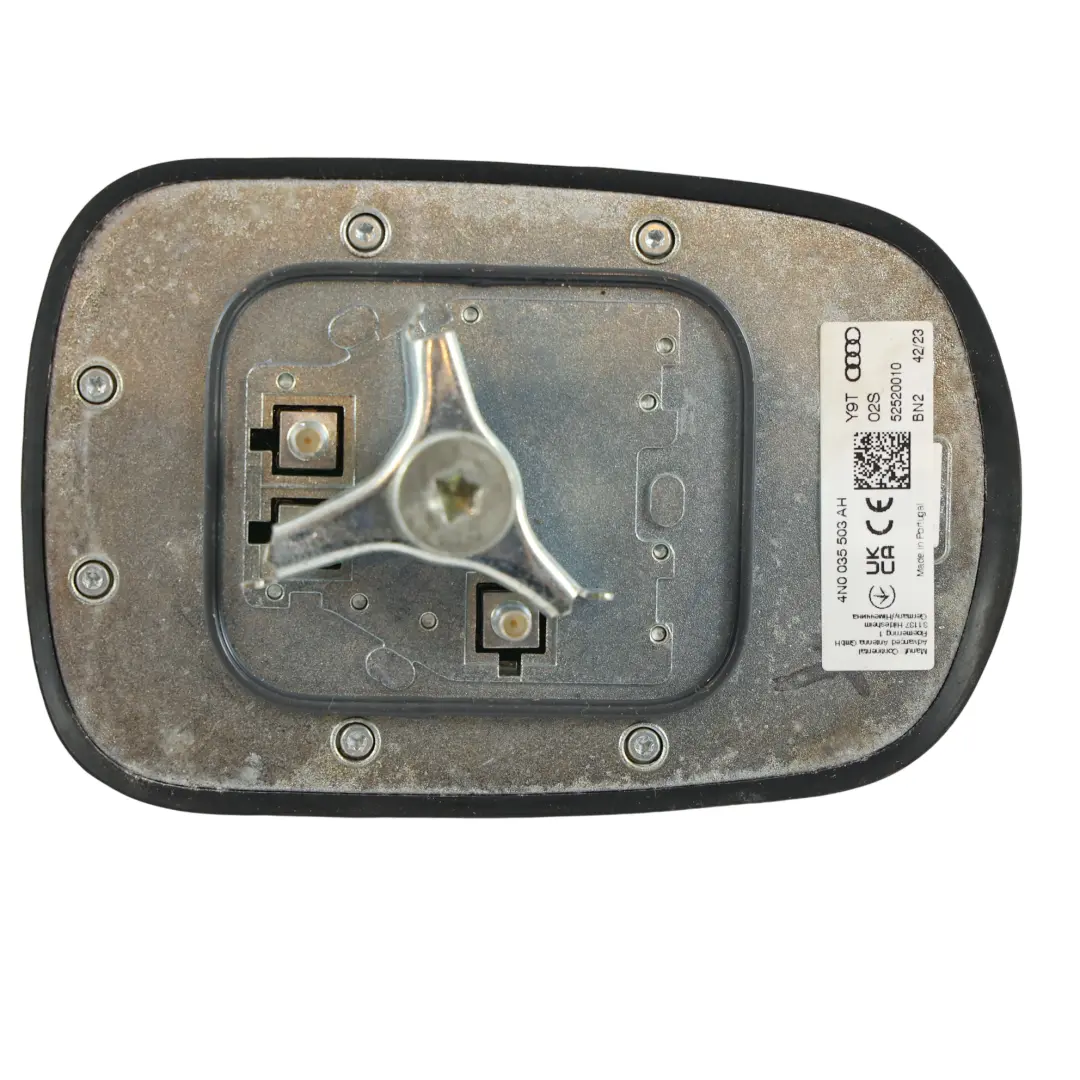 Dachantenne Sat Nav Antenne Hai Mythisch Schwarz - Y9T für Audi A6 C8 mit Teilenummer 4N0035503AH Audi A6 C8 Dachantenne Sat Nav Antenne Hai Mythisch Schwarz - Y9T - SKU 4N0035503AH-MYB - Teilenummer 4N0035503AH