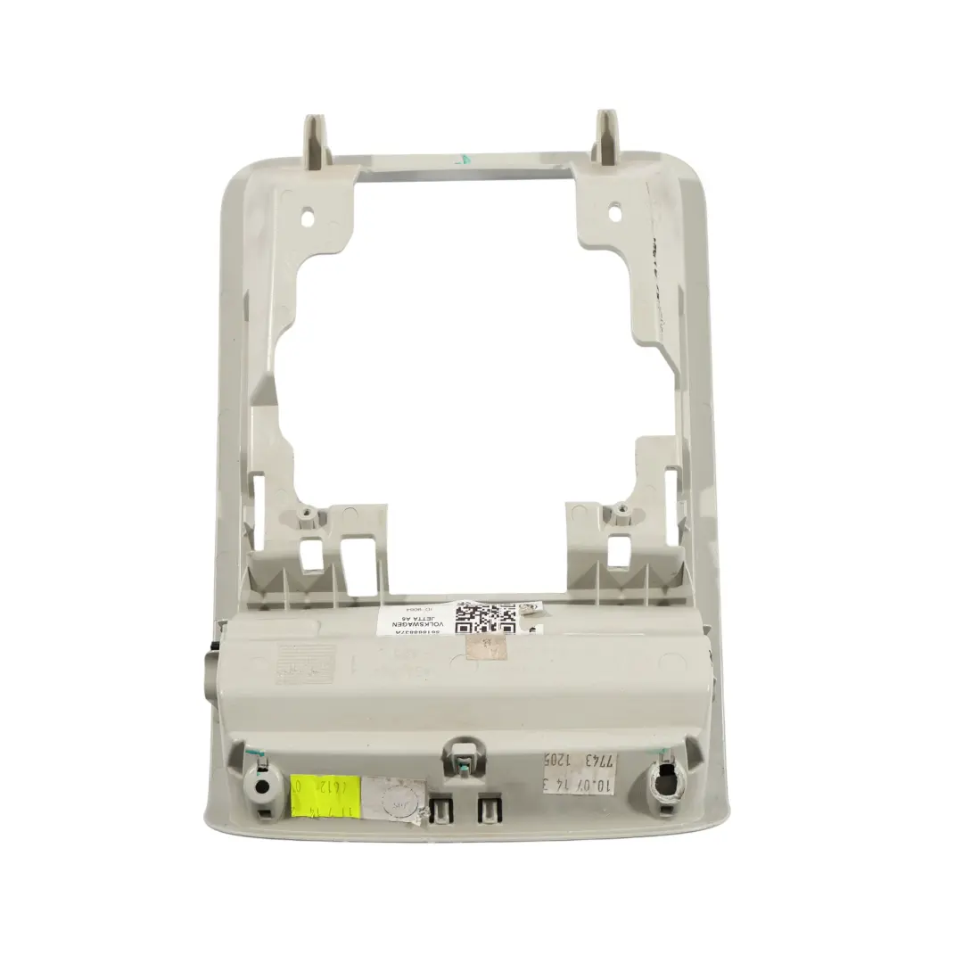 Konsola Obudowa Lampy Podsufitki do Volkswagen Jetta A6 Passat o numerze 561868837A Volkswagen Jetta A6 Passat Konsola Obudowa Lampy Podsufitki - SKU 561868837A - Numer Części 561868837A