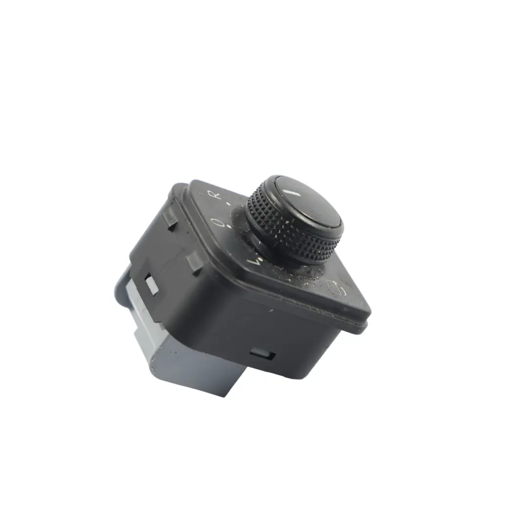 Skoda Octavia MK4 Interruptor Control Ajuste Espejo Retrovisor - SKU 565959565A - Número de pieza 565959565A