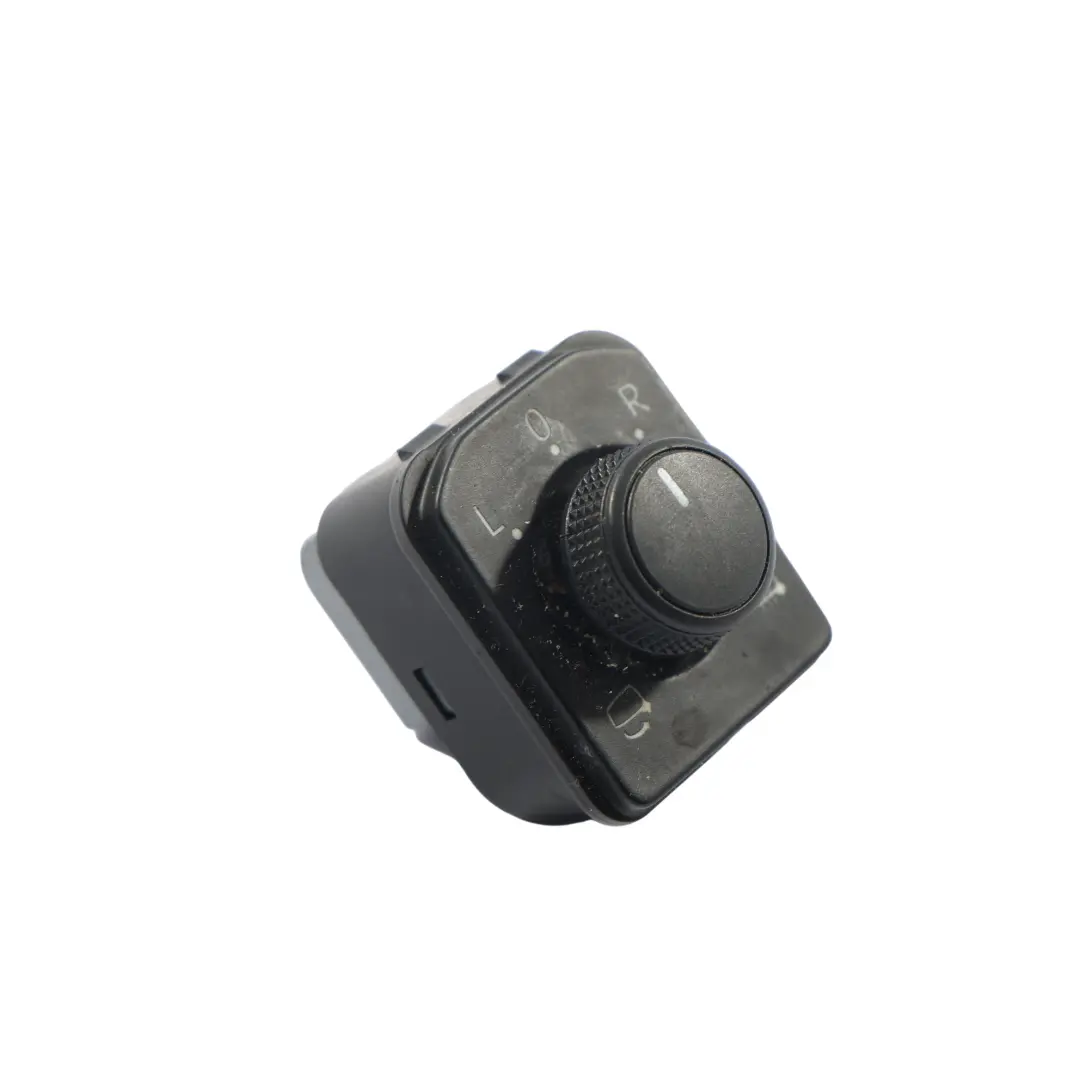 MK4 Interruptor Control Ajuste Espejo Retrovisor para Skoda Octavia con número de pieza 565959565A Skoda Octavia MK4 Interruptor Control Ajuste Espejo Retrovisor - SKU 565959565A - Número de pieza 565959565A