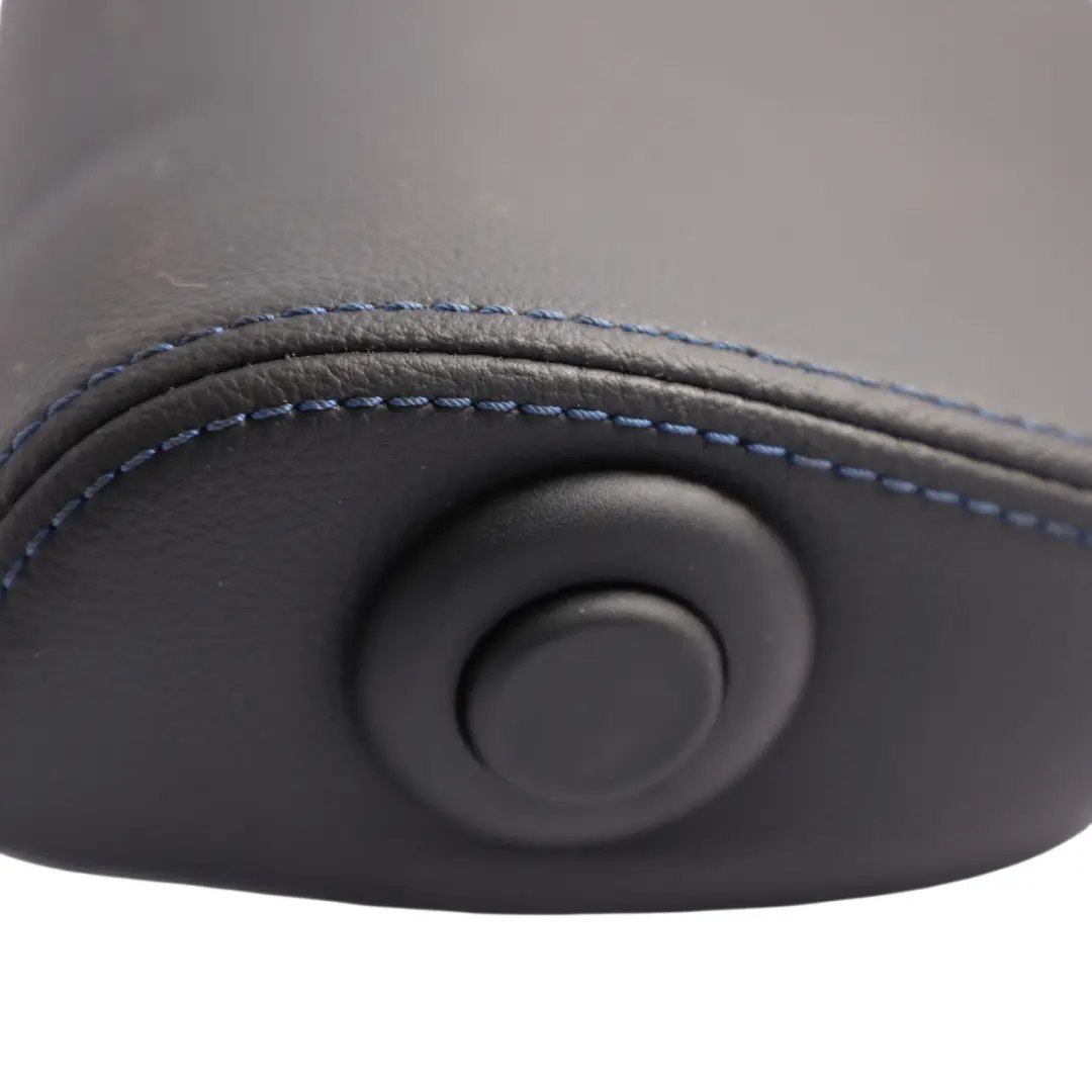 Headrest Center Leather Immitation Black to BMW G20 G21 G28 Rear Seat with Part number 5A05982 BMW G20 G21 G28 Rear Seat Headrest Center Leather Immitation Black - SKU 5A05982 - Part number 5A05982