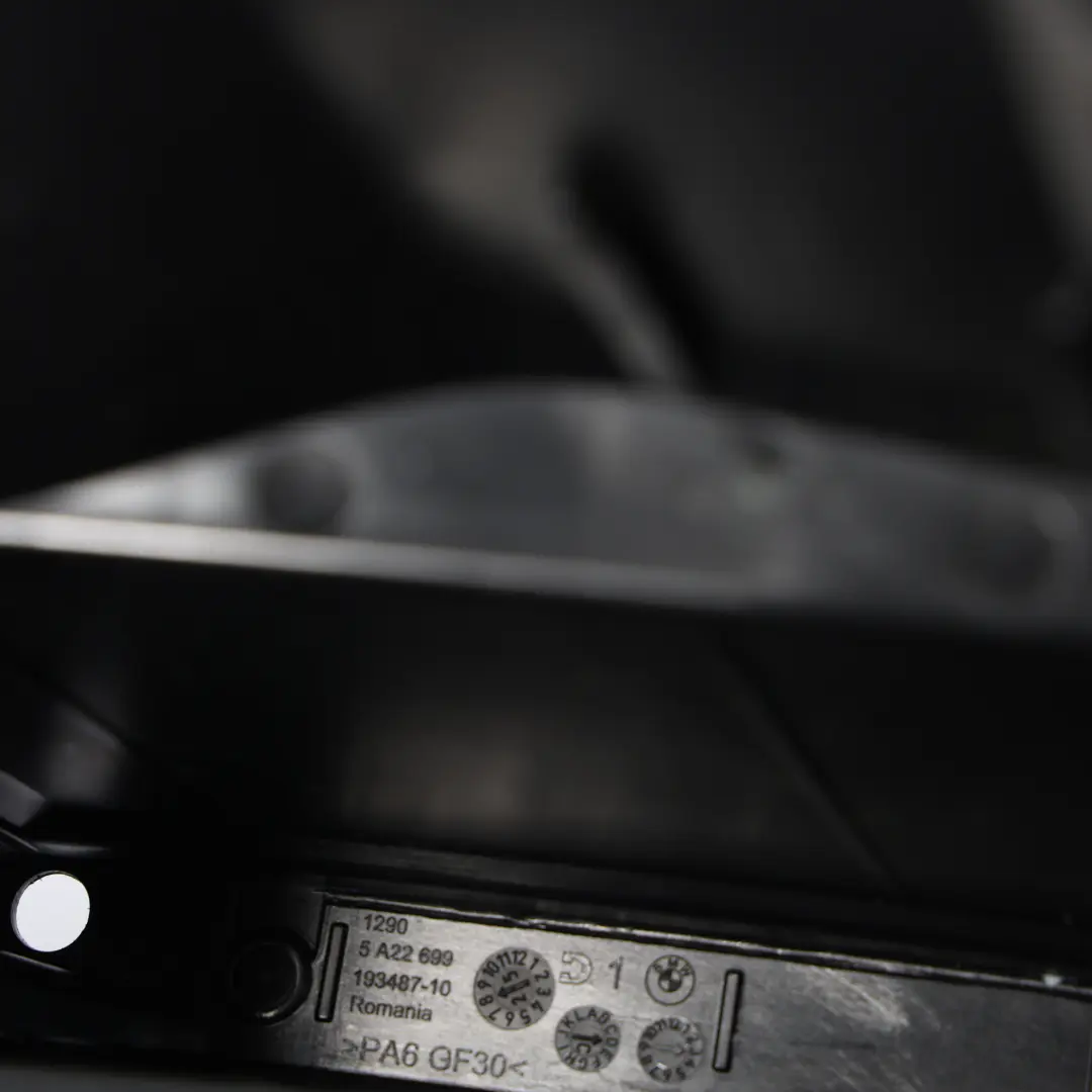 F74 Gran Coupé Engine Computer Module Unit Mount Holder Bracket to BMW with Part number 5A22699 BMW F74 Gran Coupé Engine Computer Module Unit Mount Holder Bracket - SKU 5A22699 - Part number 5A22699