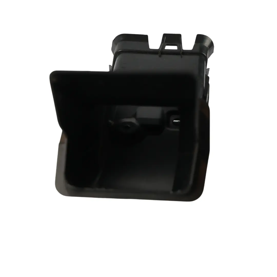 F74 Gran Coupé Brake Cooling Air Channel Duct Intake Front Left N/S to BMW with Part number 5A39947 BMW F74 Gran Coupé Brake Cooling Air Channel Duct Intake Front Left N/S - SKU 5A39947 - Part number 5A39947